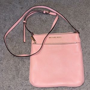 Light pink Michael Kors cross body bag